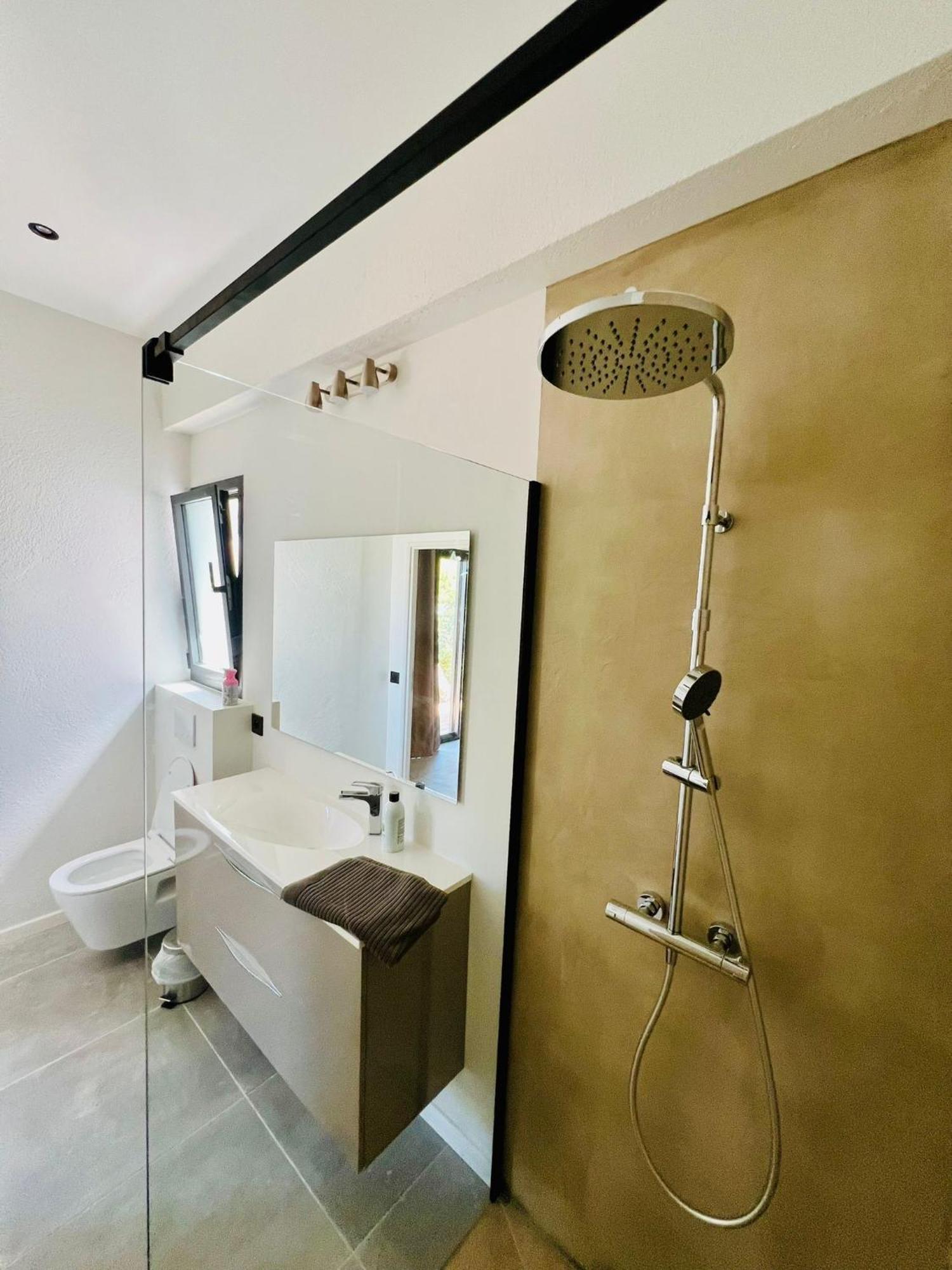 Le Grand Canaille Cassis Ngoại thất bức ảnh