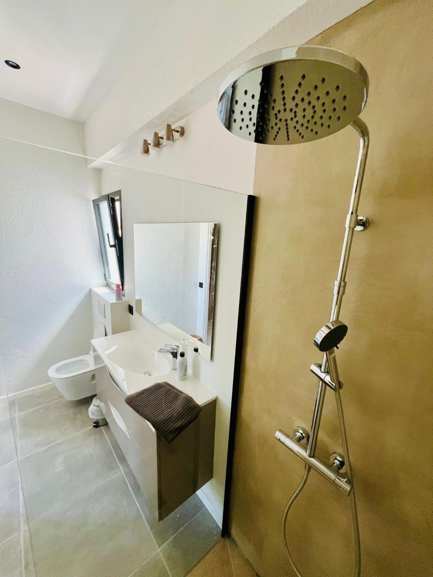 Le Grand Canaille Cassis Ngoại thất bức ảnh